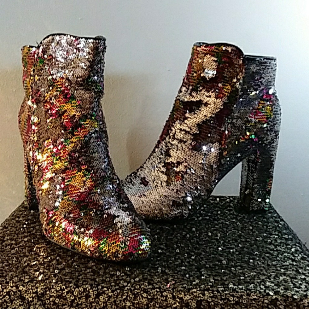 Multicolor Two-way Sequin boots